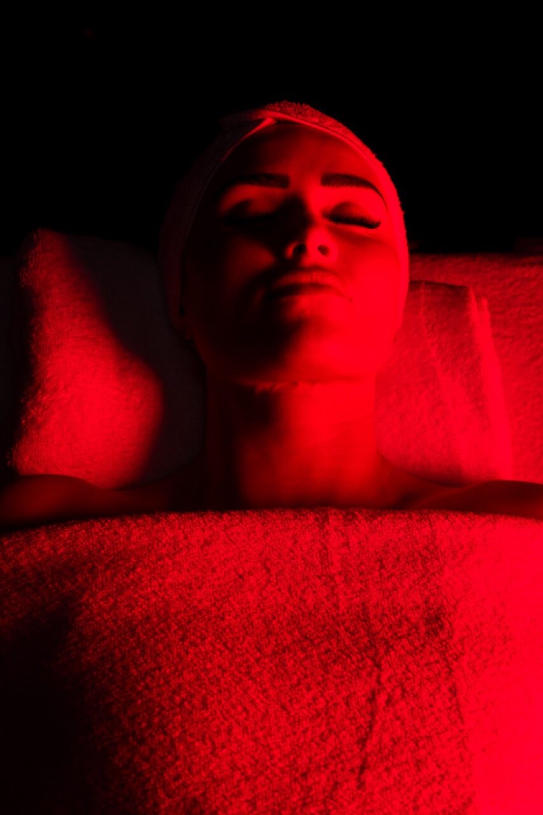 Red light therapy-behandling af ansigtet